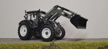 Valtra N123 Wiking