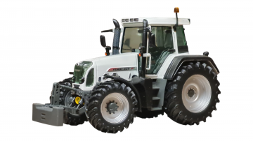 fendt 820 white
