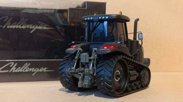 Challenger MT775E  Stealth Matt Black