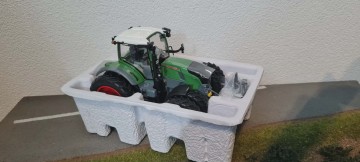 Fendt 726 Row Crop tires