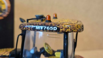 Challenger MT765D Field Viper