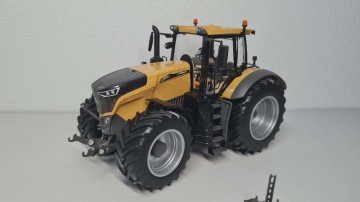 Challenger 1050 (Fendt USA Edition)