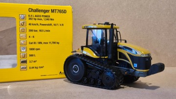 Challenger MT765D