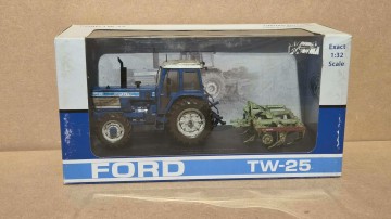 Ford TW-25 met Bomford Ploeg Limited Edition