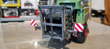 Fendt 12130N Universal Hobbies.