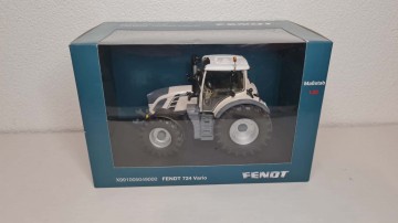 Fendt Vario 724 White edition Universal Hobbies