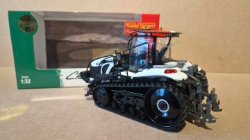 Challenger MT875 Showserie Italia