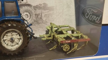 Ford TW-25 met Bomford Ploeg Limited Edition