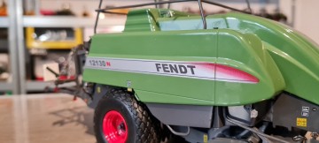 Fendt 12130N Universal Hobbies.
