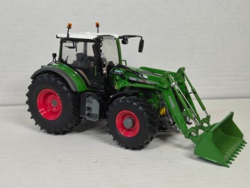 Fendt Vario 722 Universal Hobbies