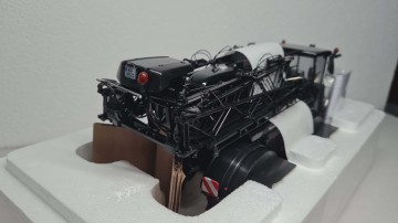Amazone Pantera Black Agromais Edition
