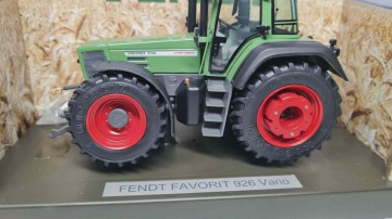 Fendt 926 Favorit Vario Weise Toys