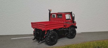 Unimog U1600 Rood Schuco