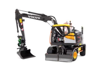 Volvo EWR130E met Steelwirst S18 draaikantelstuk
