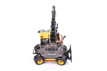 Volvo EWR130E met Steelwirst S18 draaikantelstuk