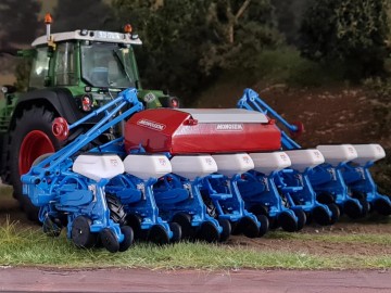 Monosem NG Plus4 TFC-8R Universal Hobbies