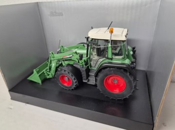 Fendt Vario 313 met voorlader 