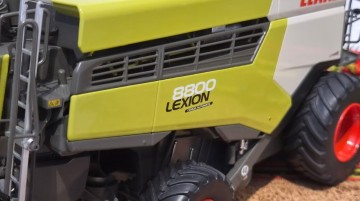 Claas Lexion 8800 Marge Models.