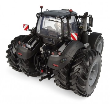 Deutz-Fahr 8280 TTV Warrior Edition Gloss Black 1000 pieces Limited Edition