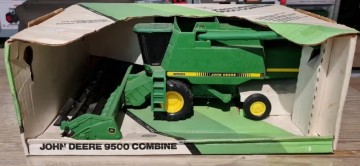 John Deere 9500 Combine