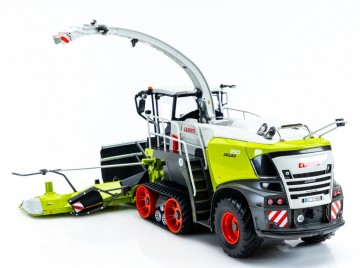 CLAAS JAGUAR 990 TERRA TRAC + ORBIS 900 with transport protection